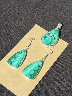 Green Malachite Teardrop Pendant and Earrings Set - Women Jewelry